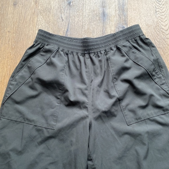 Old navy active stretchtech wide leg pants - Picture 8 of 12